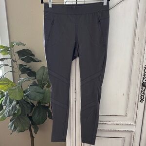 Kuhl Women's Gray Weekendr Tight Tuff Lite Outdoor Hiking Pants Sz Small Regular